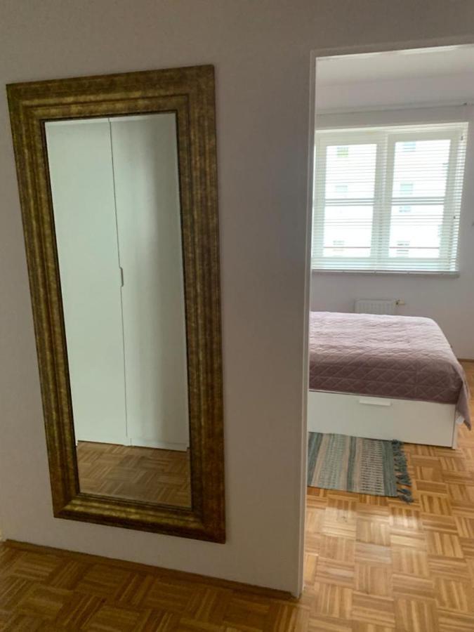 Apartament Zieleniec Torun Luaran gambar