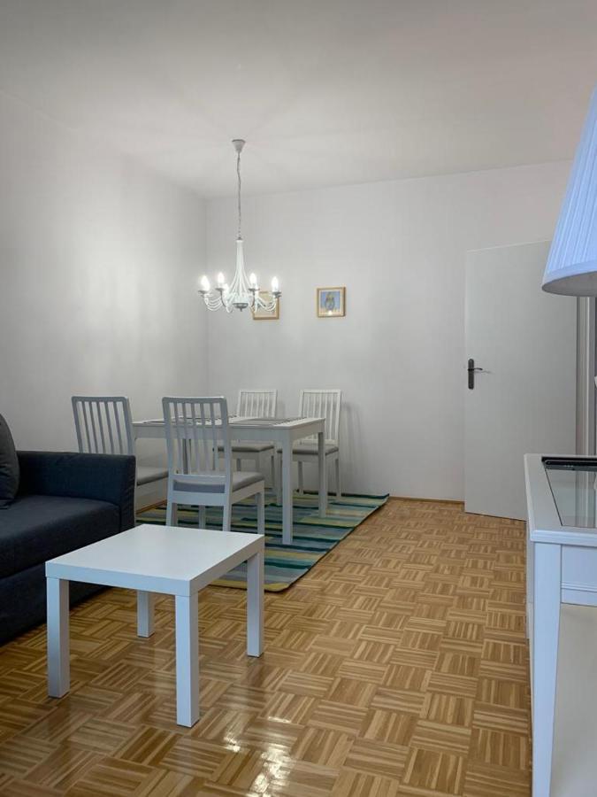 Apartament Zieleniec Torun Luaran gambar